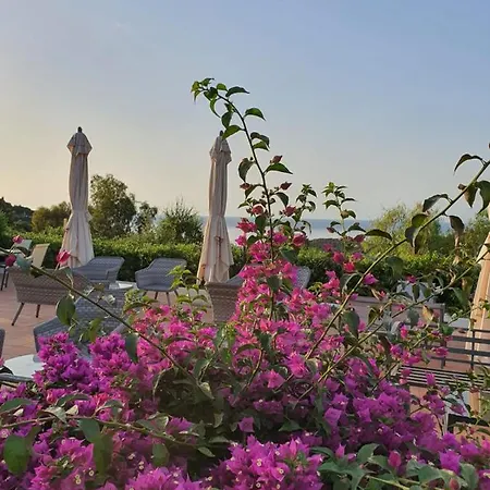 Acquaviva Park ベッド・アンド・ブレックファスト 3*