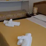 לינה וארוחת בוקר Acquaviva Park פורטופראיו