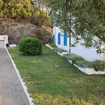 לינה וארוחת בוקר Acquaviva Park