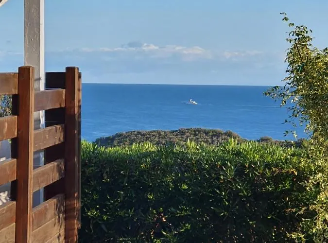 לינה וארוחת בוקר Acquaviva Park