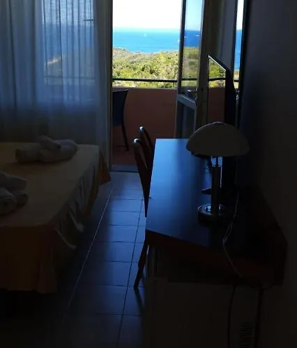 Acquaviva Park לינה וארוחת בוקר 3*